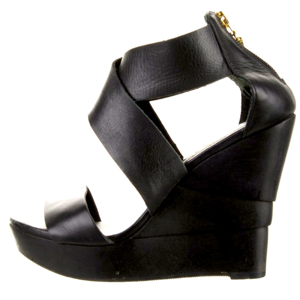 Diane von Furstenberg Black Leather Sandals size 6